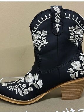 Women's Black Embroidered Western Ankle Boot